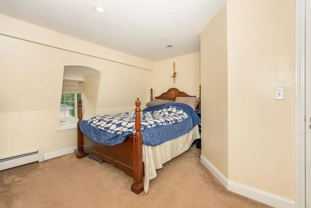 13 Snows Court Dover NH 03820