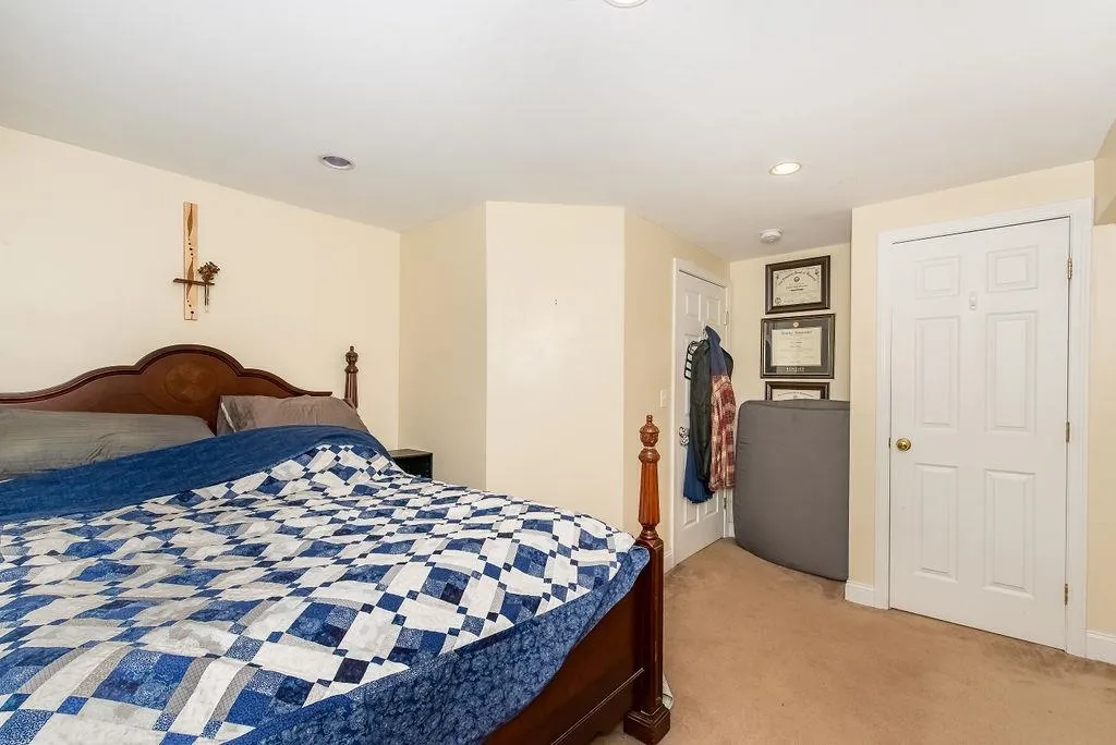 13 Snows Court Dover NH 03820