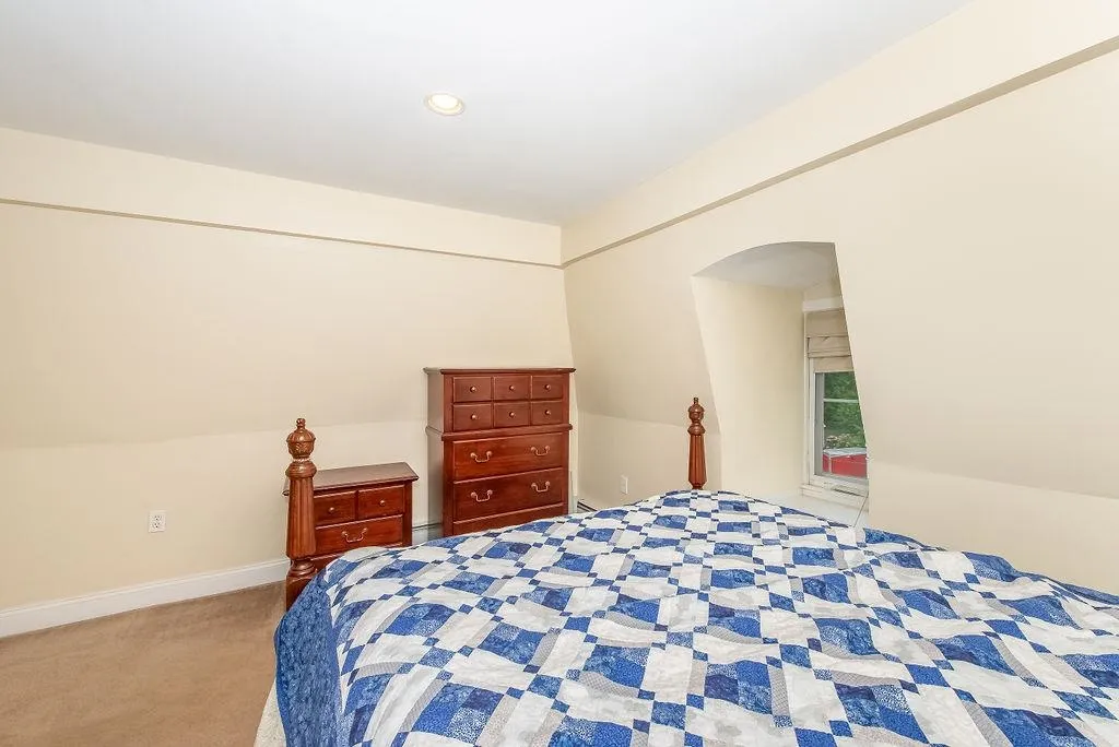 13 Snows Court Dover NH 03820