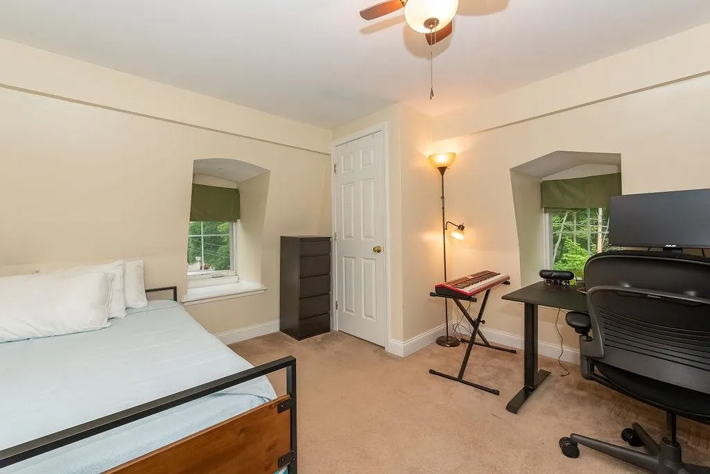 13 Snows Court Dover NH 03820