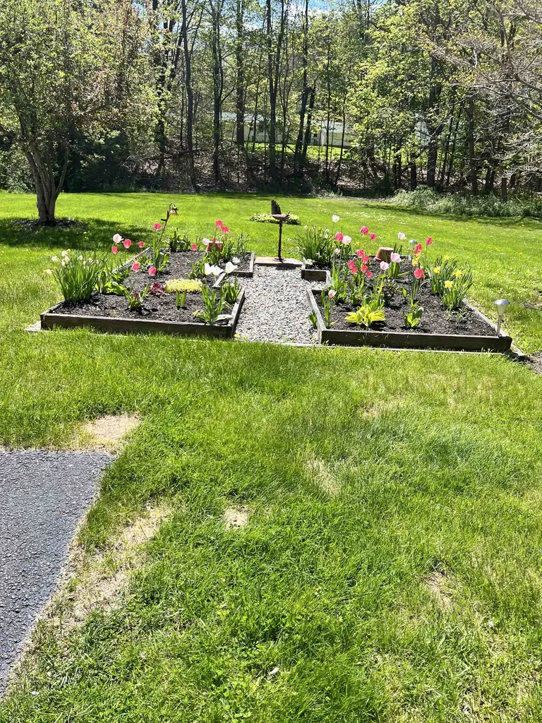 13 Snows Court Dover NH 03820