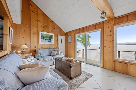 7a Diamond Island Gilford NH 03249