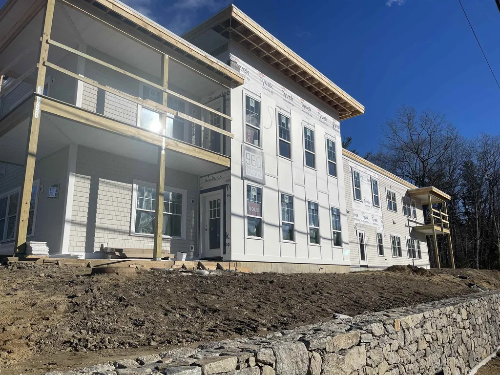 960 Sagamore Avenue Portsmouth NH 03801