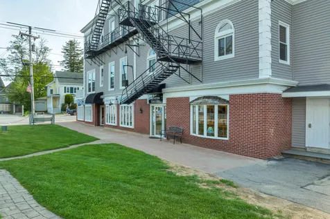 25 North Main Street Wolfeboro NH 03894