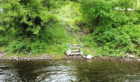 4401 Route 5 Barnet VT 05821
