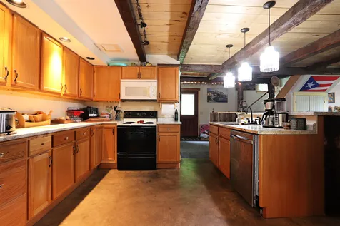 4401 Route 5 Barnet VT 05821