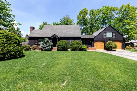 30 Palomino Lane Bedford NH 03110
