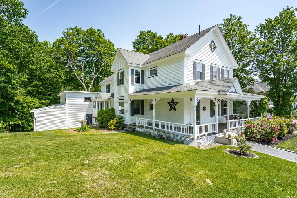 25 Summer Street Milford NH 03055