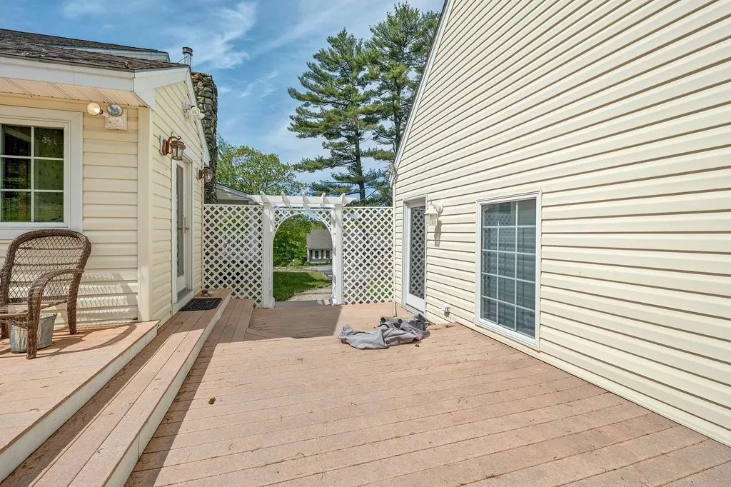 490 Wentworth Road Brookfield NH 03872