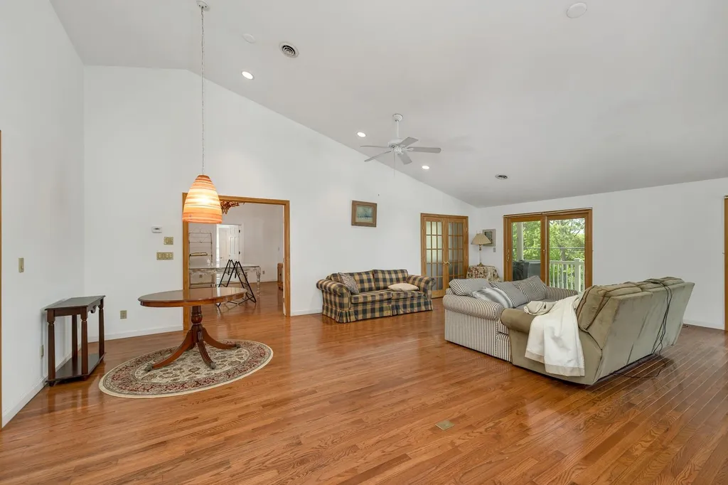 490 Wentworth Road Brookfield NH 03872