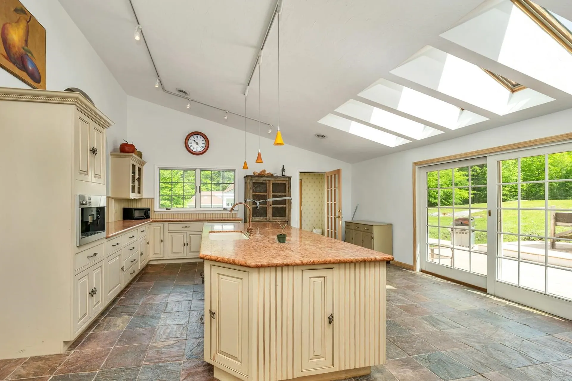 490 Wentworth Road Brookfield NH 03872