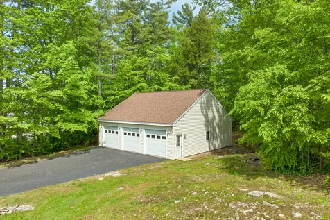 490 Wentworth Road Brookfield NH 03872