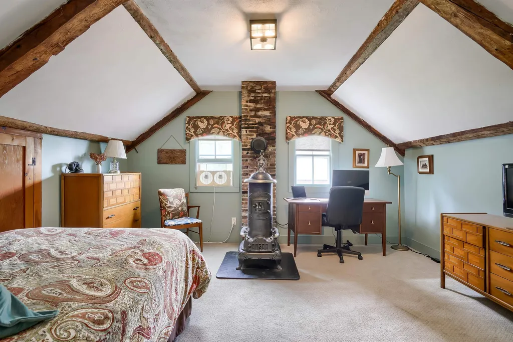 354 Shaker Road Northfield NH 03276