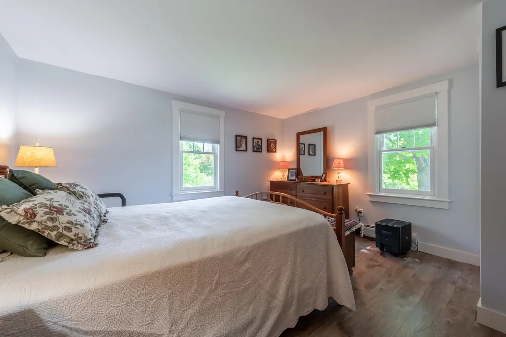 18 Kirtland Street Warner NH 03278