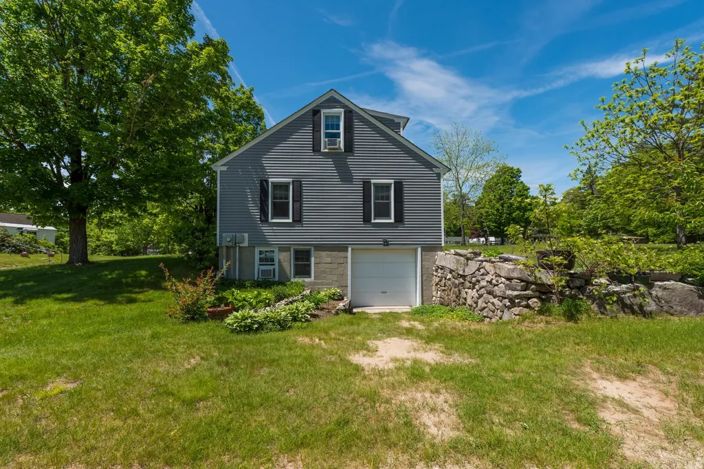 18 Kirtland Street Warner NH 03278