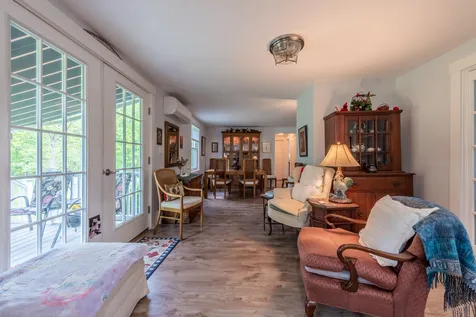 18 Kirtland Street Warner NH 03278