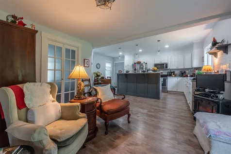 18 Kirtland Street Warner NH 03278