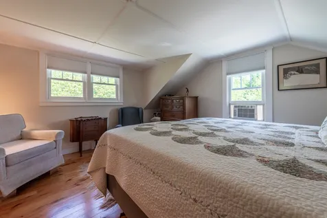 18 Kirtland Street Warner NH 03278
