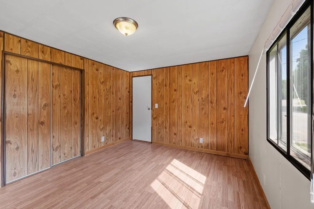 18 Brook Circle Loudon NH 03307