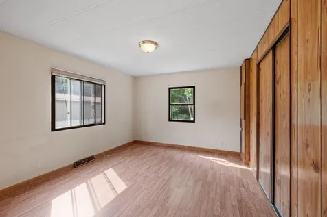 18 Brook Circle Loudon NH 03307