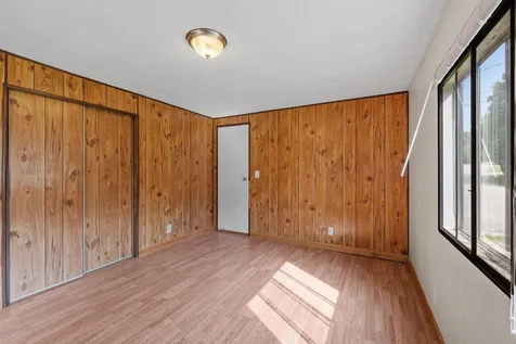 18 Brook Circle Loudon NH 03307