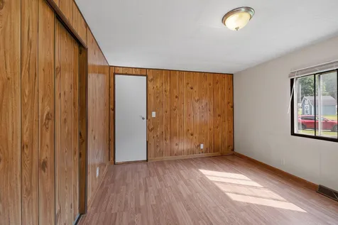 18 Brook Circle Loudon NH 03307