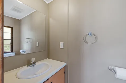 18 Brook Circle Loudon NH 03307