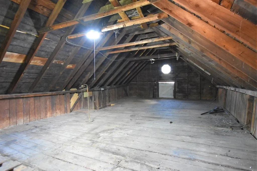 152 W Main Street Hillsborough NH 03244