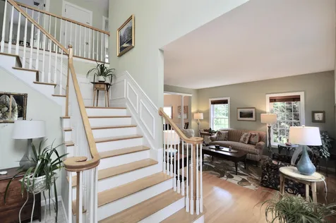 72 Long Hill Road Hollis NH 03049
