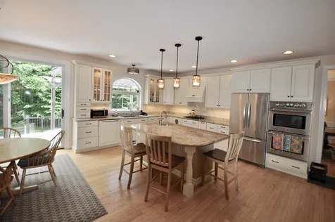 72 Long Hill Road Hollis NH 03049