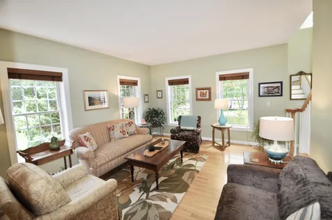 72 Long Hill Road Hollis NH 03049