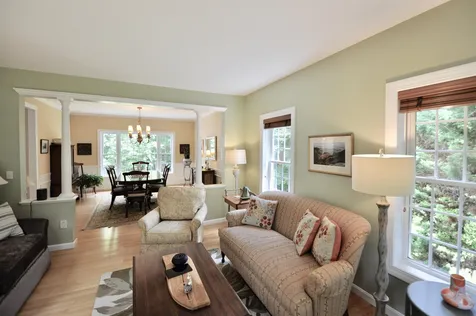 72 Long Hill Road Hollis NH 03049