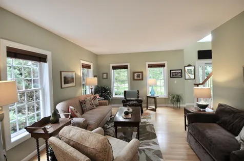 72 Long Hill Road Hollis NH 03049