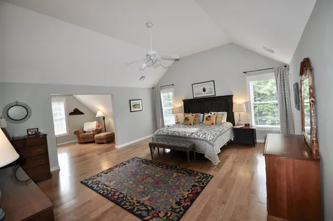 72 Long Hill Road Hollis NH 03049