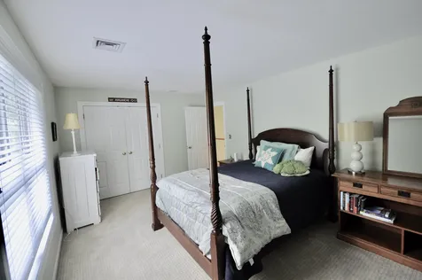72 Long Hill Road Hollis NH 03049
