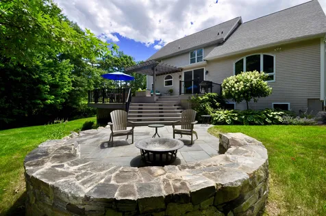 72 Long Hill Road Hollis NH 03049