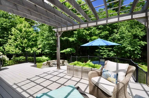 72 Long Hill Road Hollis NH 03049