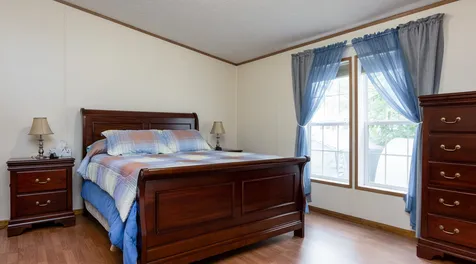 3 Mildred Avenue Raymond NH 03077
