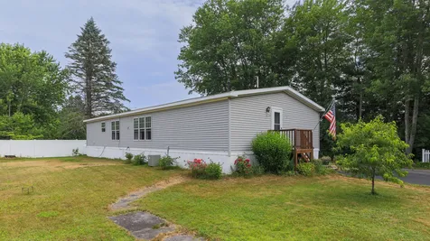 3 Mildred Avenue Raymond NH 03077