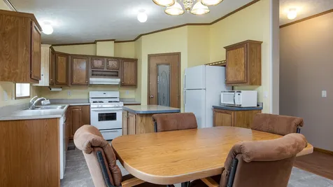 3 Mildred Avenue Raymond NH 03077