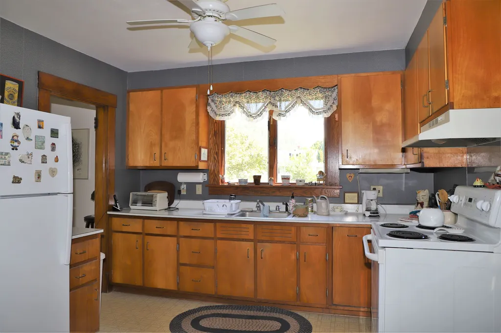 62 Riverside Drive Dummerston VT 05301