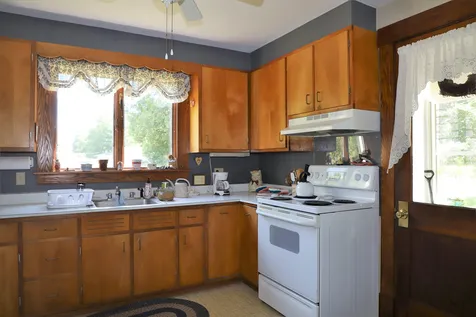 62 Riverside Drive Dummerston VT 05301