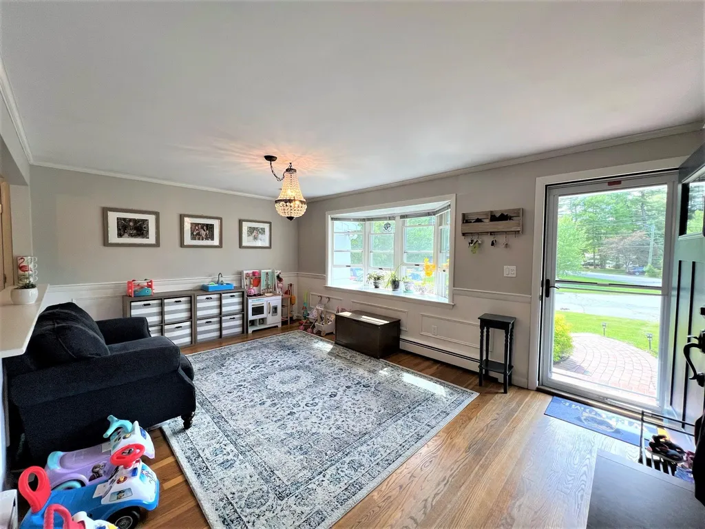 54 Harding Road Portsmouth NH 03801
