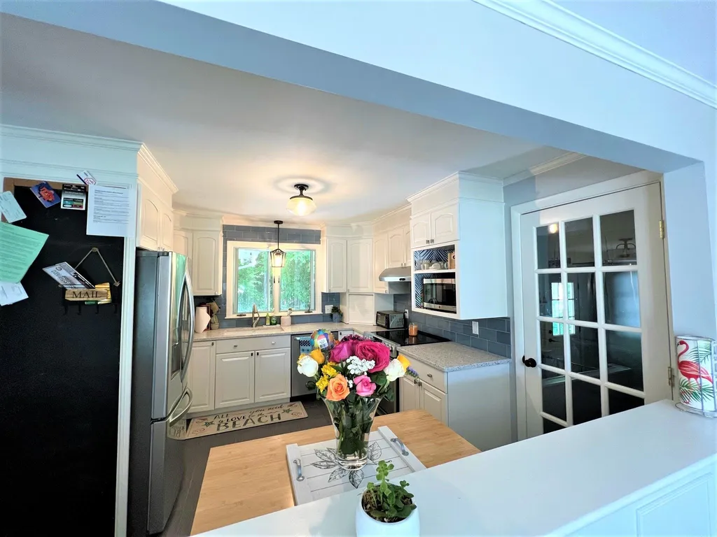 54 Harding Road Portsmouth NH 03801
