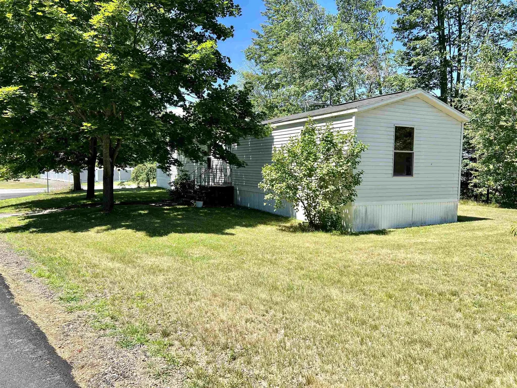 4 Pebblestone Lane Rochester NH 03867