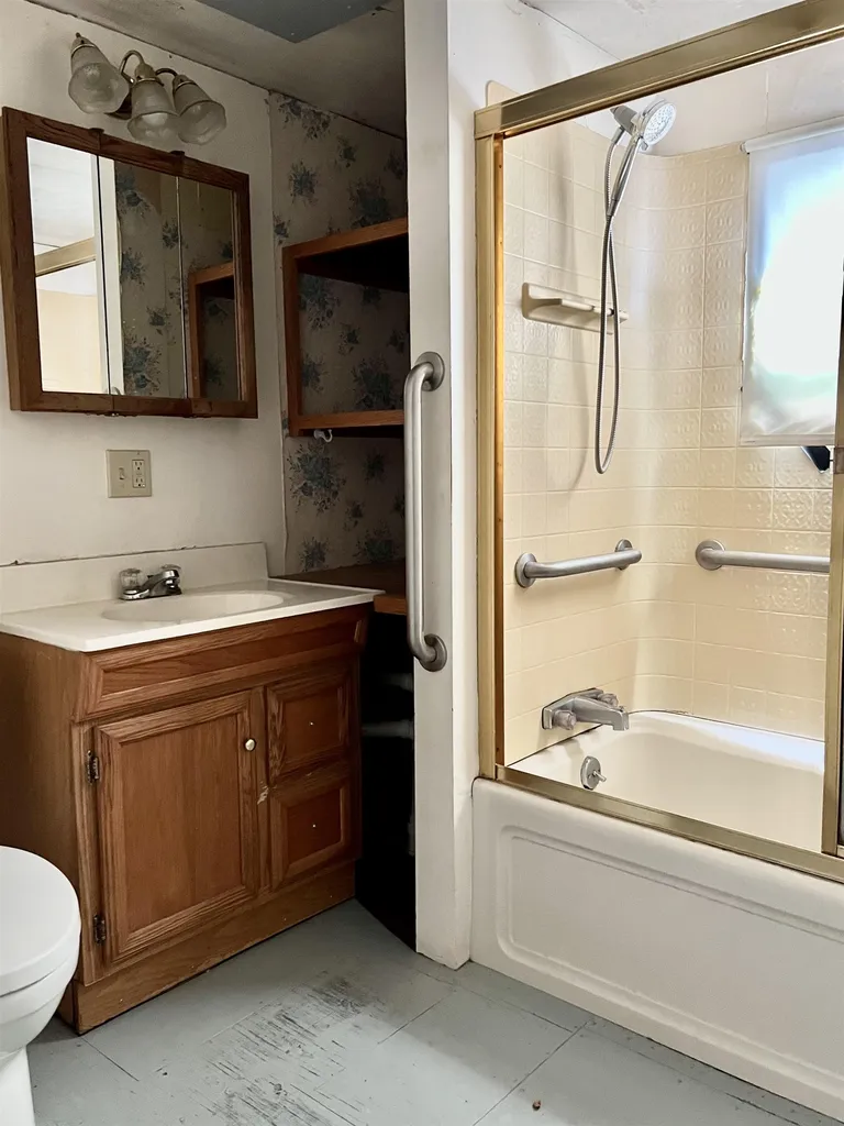 4 Pebblestone Lane Rochester NH 03867