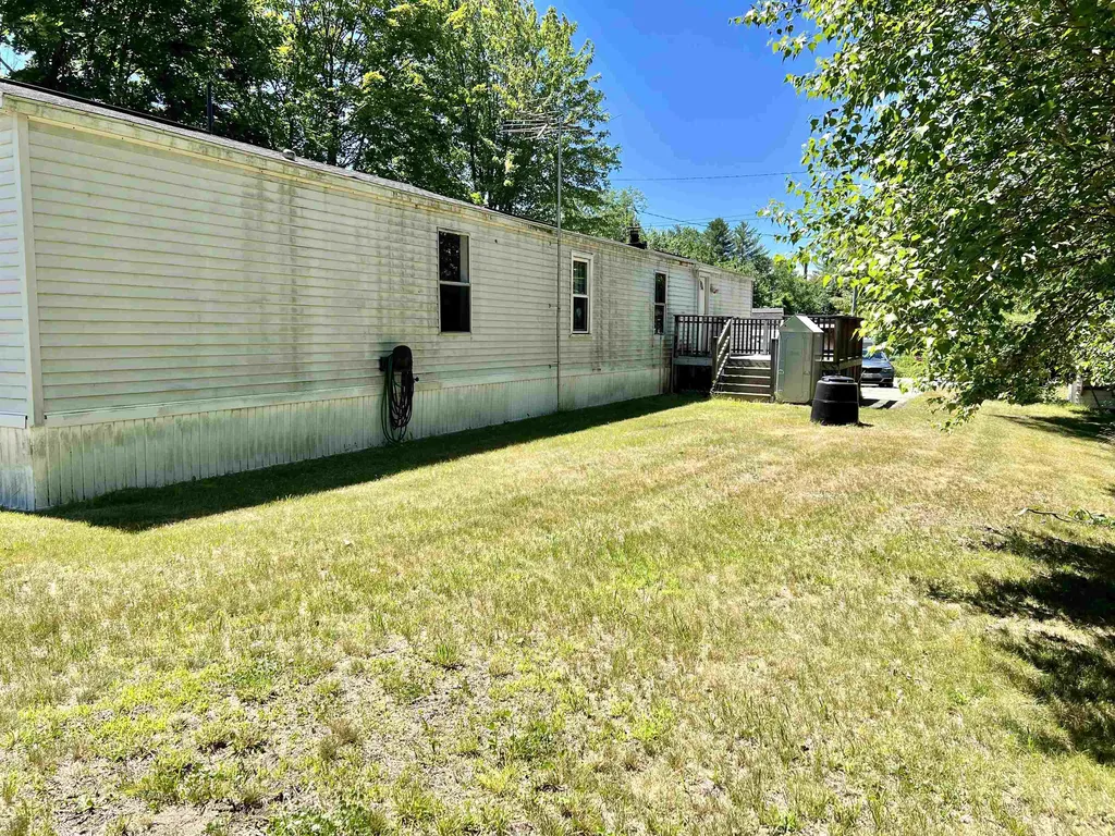 4 Pebblestone Lane Rochester NH 03867