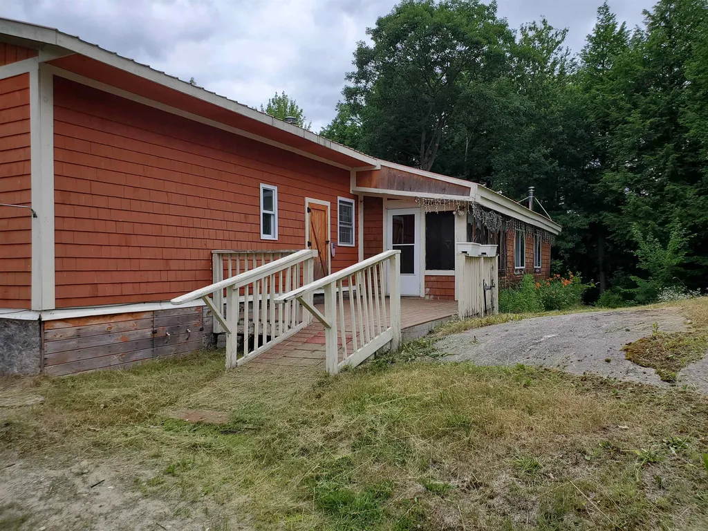49 Whitcher Road Newport NH 03773