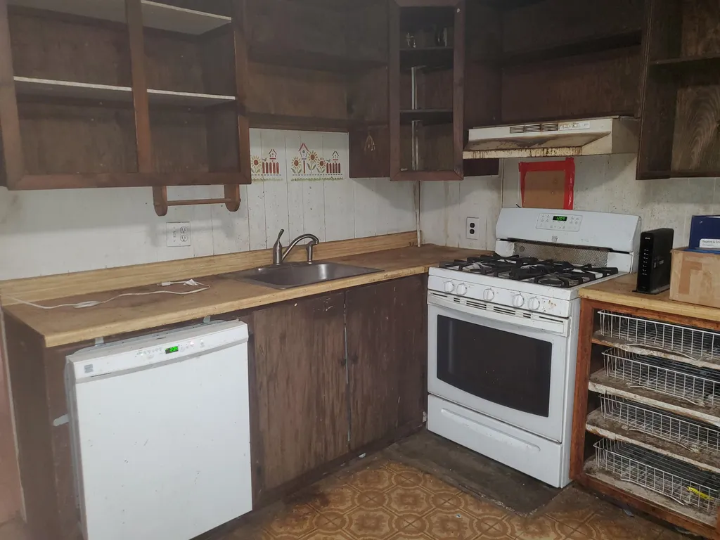 49 Whitcher Road Newport NH 03773