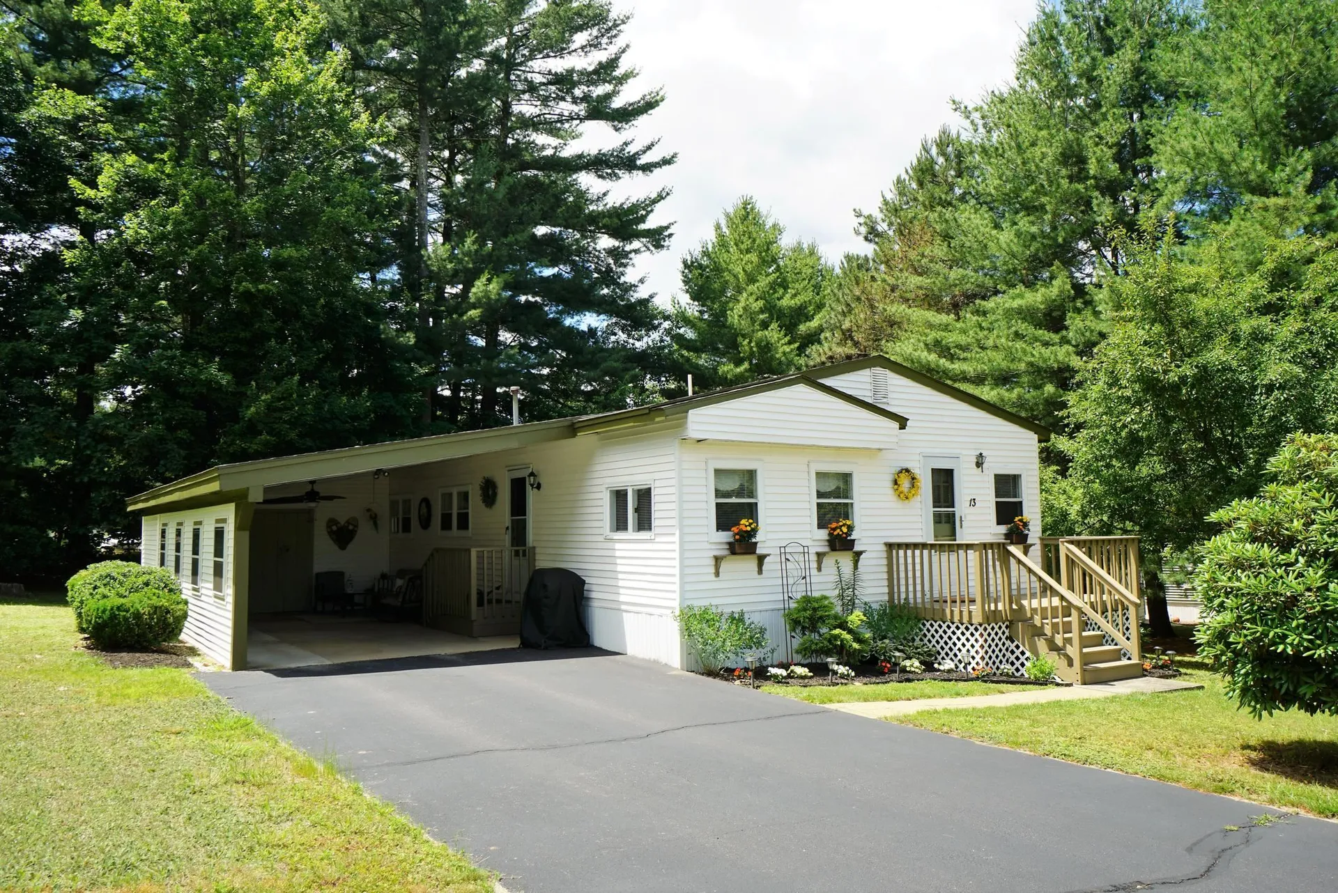 13 Greatstone Drive Nashua NH 03063